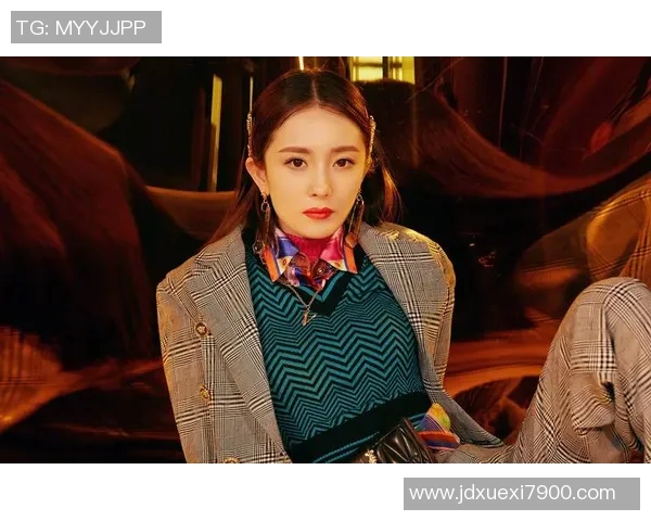 三大足球巨星盛装亮相，西装造型尽显绅士风范与霸气气场